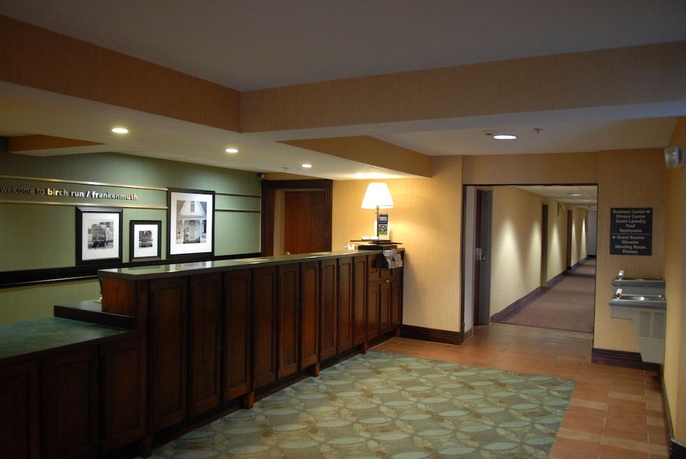 Hampton Inn Birch Run Ngoại thất bức ảnh