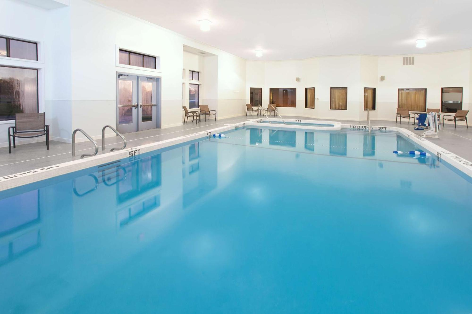 Hampton Inn Birch Run Ngoại thất bức ảnh