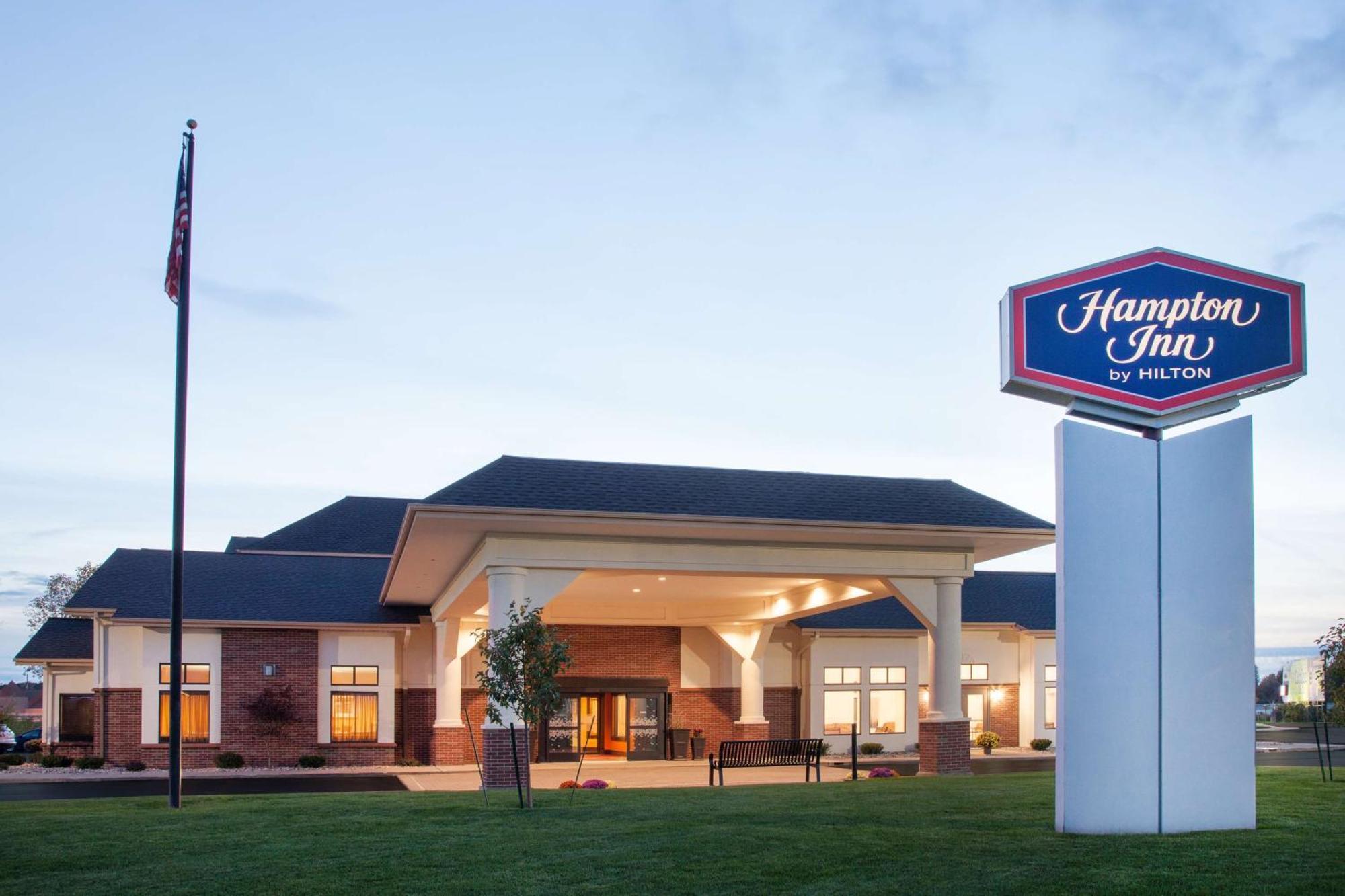 Hampton Inn Birch Run Ngoại thất bức ảnh
