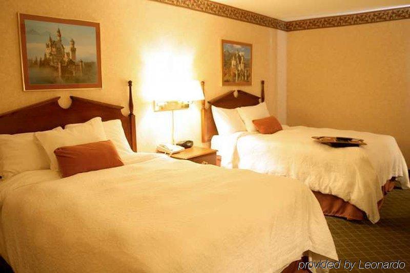 Hampton Inn Birch Run Phòng bức ảnh