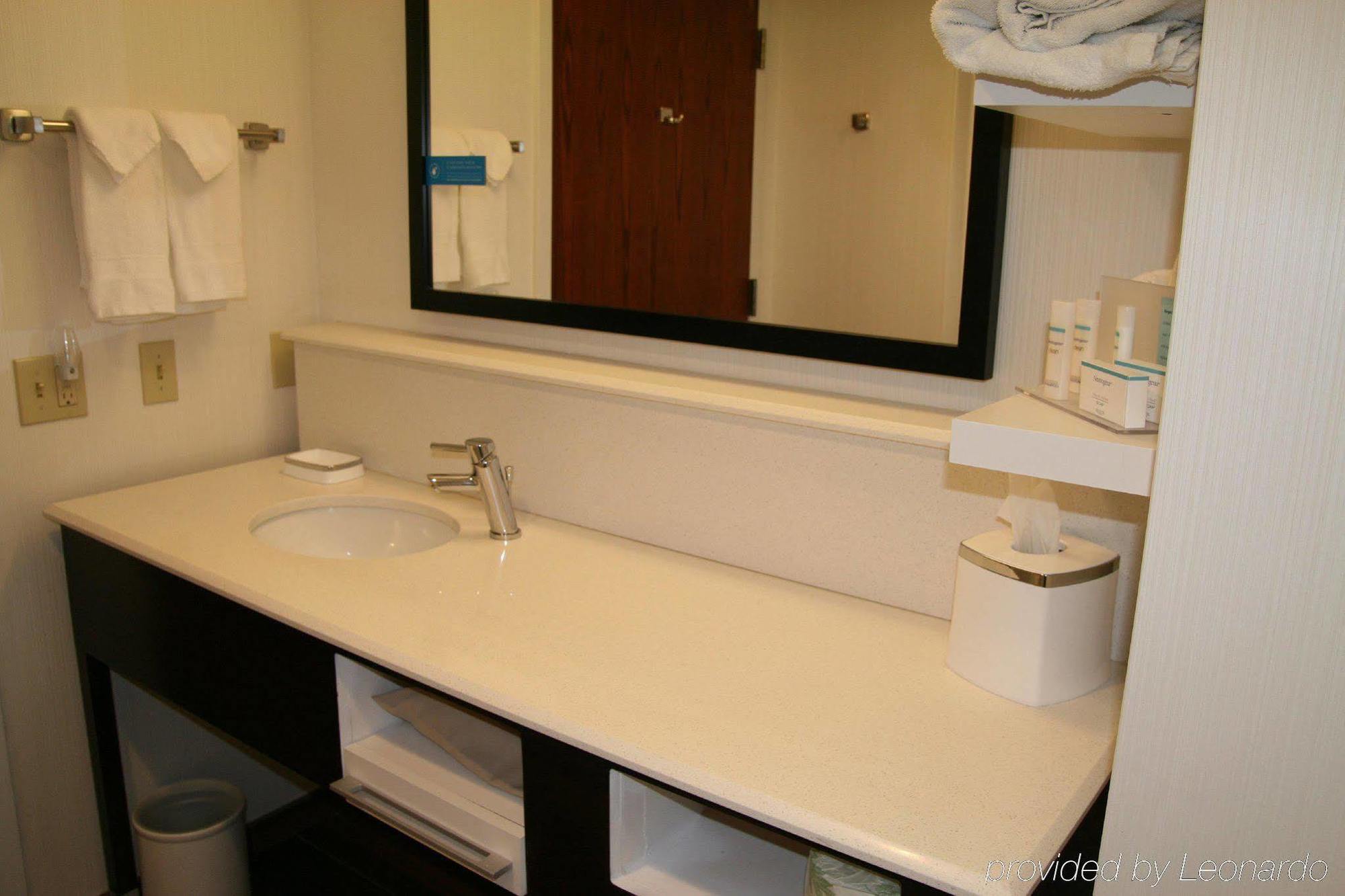 Hampton Inn Birch Run Ngoại thất bức ảnh