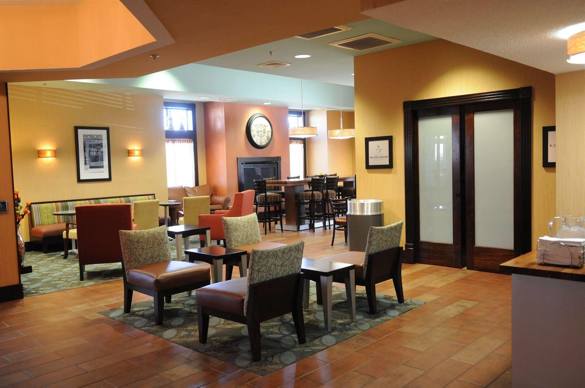 Hampton Inn Birch Run Ngoại thất bức ảnh